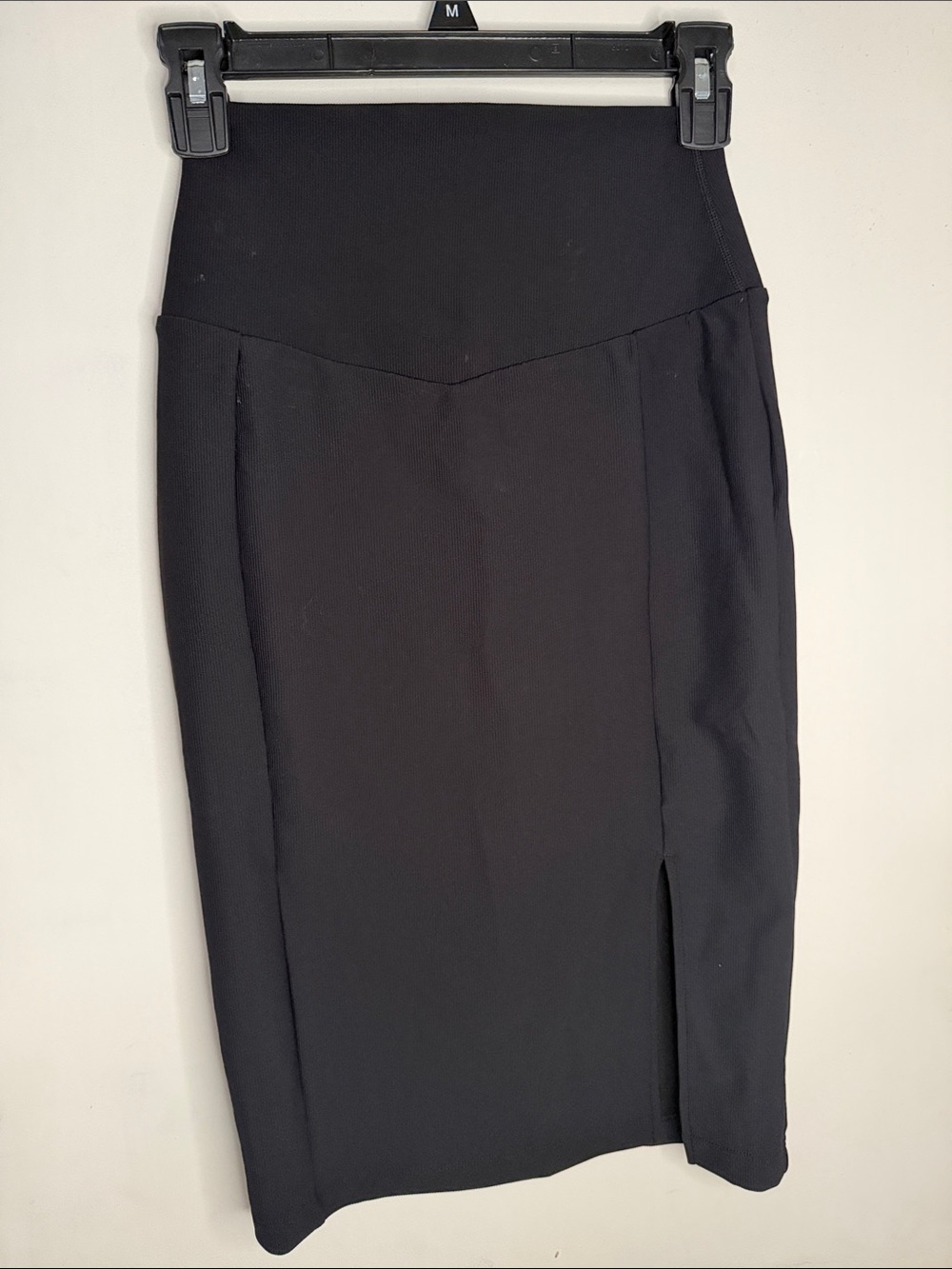 HALARA Black High-Rise Pencil Skirt